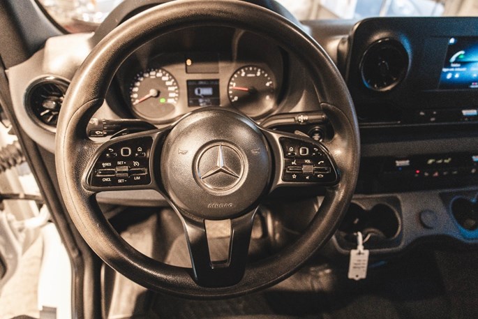 Mercedes Sprinter 317 CDi A2 Kassevogn aut. RWD