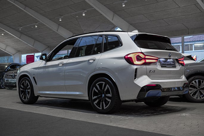 BMW iX3 Charged M-Sport