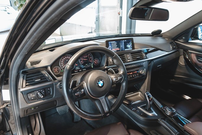 BMW 330d Touring M-Sport xDrive aut.