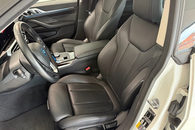 BMW i4 eDrive40