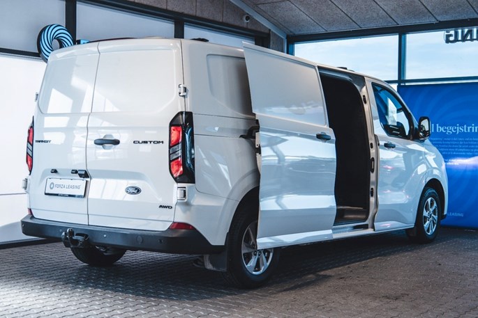 Ford Transit Custom 300 L2 TDCi 170 Trend aut.