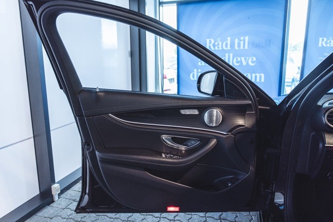 Mercedes E300 de Advantage stc. aut.