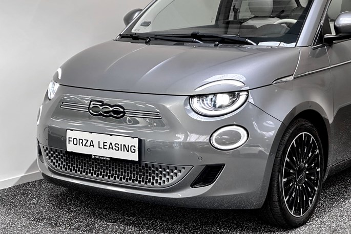 Fiat 500e la Prima Cabrio