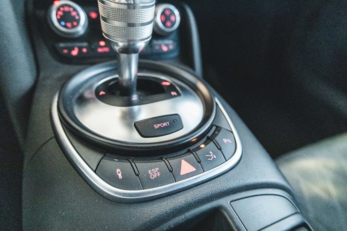 Audi R8 FSi Coupé quattro R-tr.