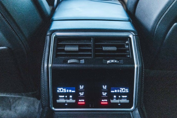 Porsche Panamera 4 E-Hybrid PDK