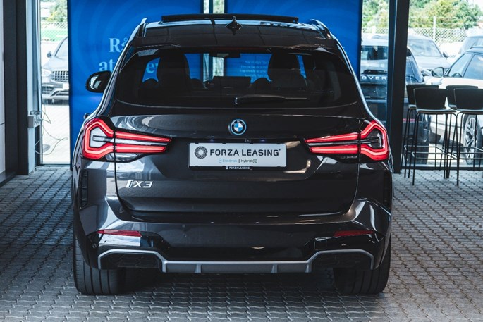 BMW iX3 Charged Plus M-Sport