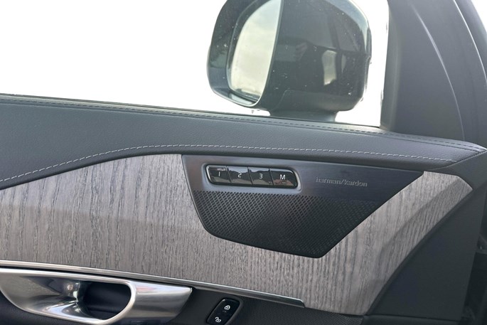 Volvo XC90 T8 ReCharge Ultimate Dark aut. AWD 7prs