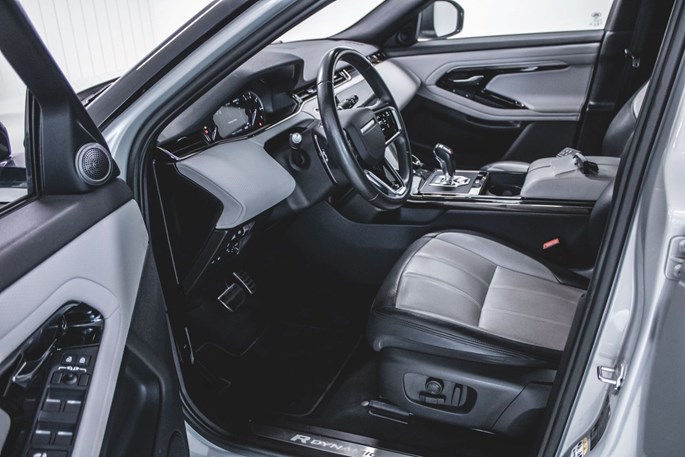 Land Rover Range Rover Evoque P300e R-Dynamic HSE aut.