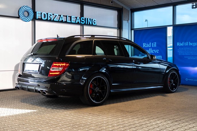 Mercedes C63 AMG stc. aut.