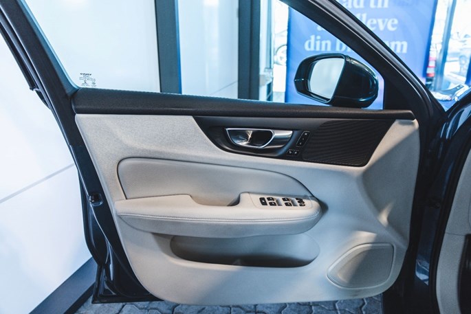 Volvo V60 T6 ReCharge Inscription aut. AWD