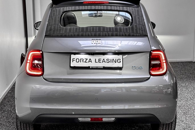 Fiat 500e la Prima Cabrio