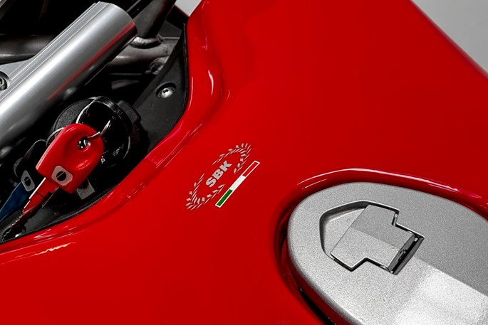 Ducati Hyper Sport 749 S