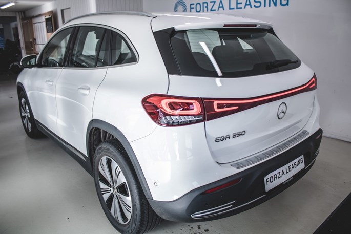 Mercedes EQA250