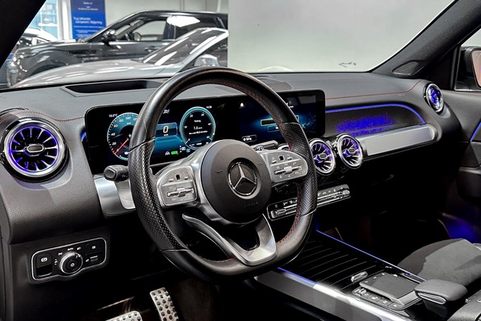 Mercedes EQB300 AMG Line 4Matic 7prs