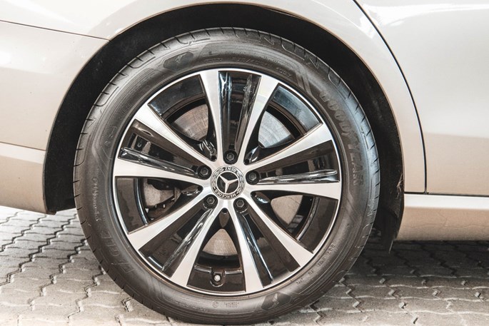 Mercedes E300 de Advantage stc. aut.