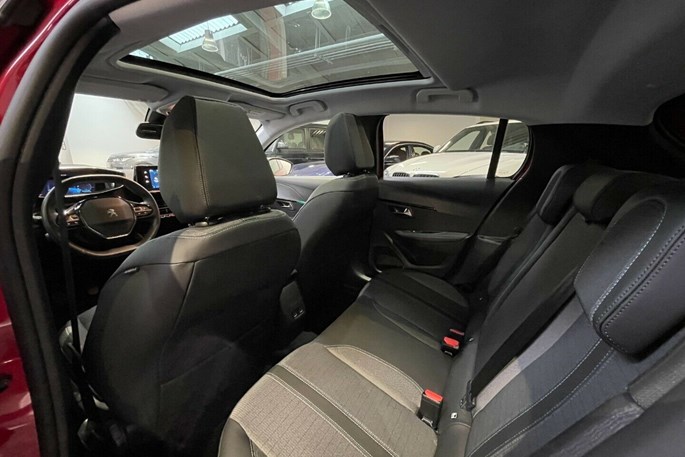 Peugeot 208 PT 100 Allure