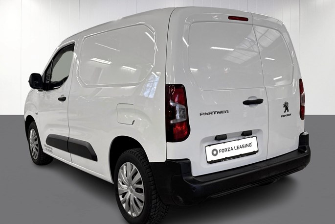 Peugeot Partner BlueHDi 100 L1V1 Plus Van