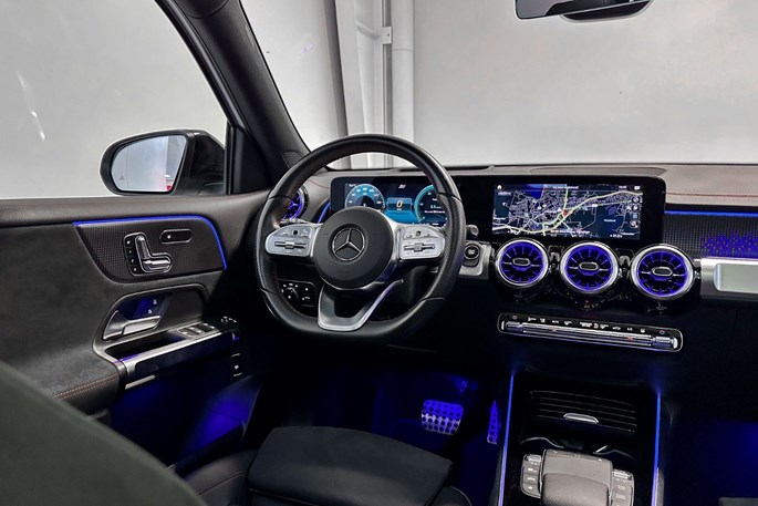 Mercedes EQB300 AMG Line 4Matic 7prs