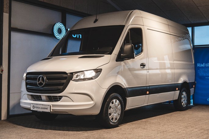 Mercedes Sprinter 317 CDi A2 Kassevogn aut. RWD