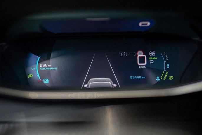 Peugeot e-2008 GT Sky