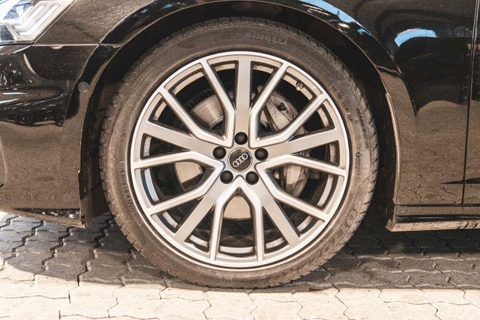 Audi A6 TDi S-line Avant quattro Tiptr.