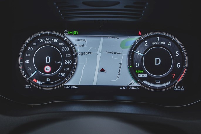 Jaguar E-Pace P300e R-Dynamic SE aut.