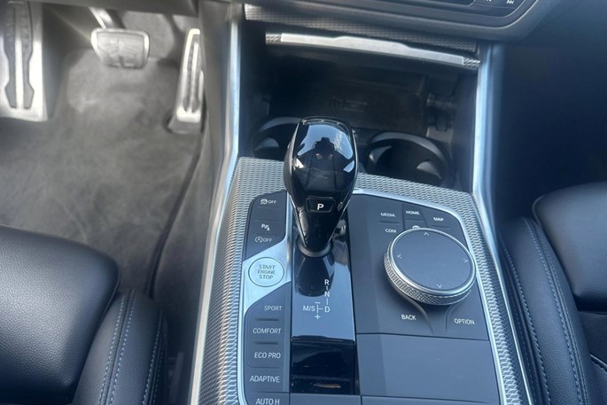 BMW 330i M-Sport aut.