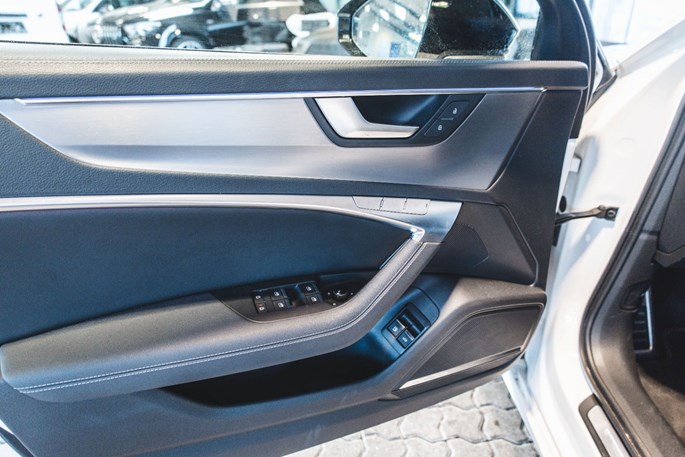 Audi A6 TFSi e S-line quattro S-tr.