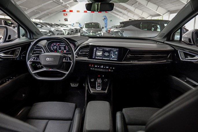 Audi Q4 e-tron S-line quattro