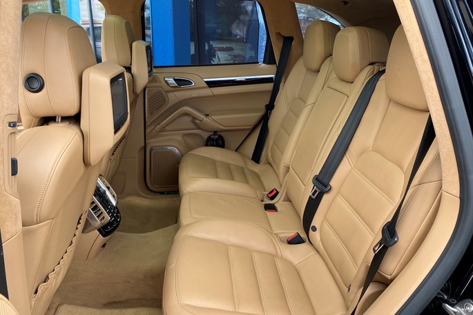 Porsche Cayenne Turbo Tiptr.