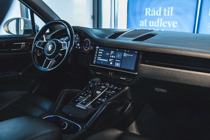 Porsche Cayenne Tiptr. Van