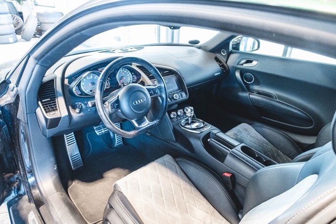 Audi R8 FSi Coupé quattro R-tr.