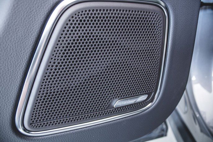 Hongqi E-HS9 Exclusive