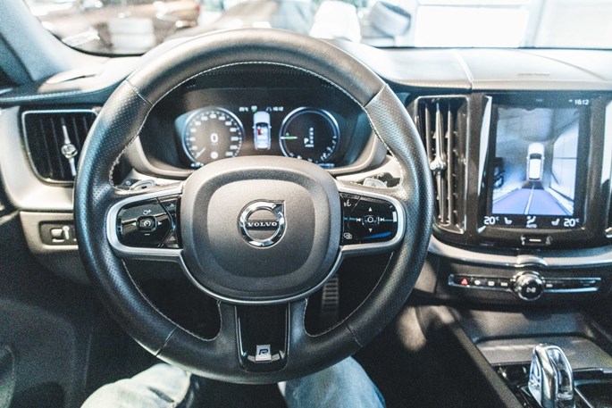 Volvo XC60 T8 407 R-Design aut. AWD