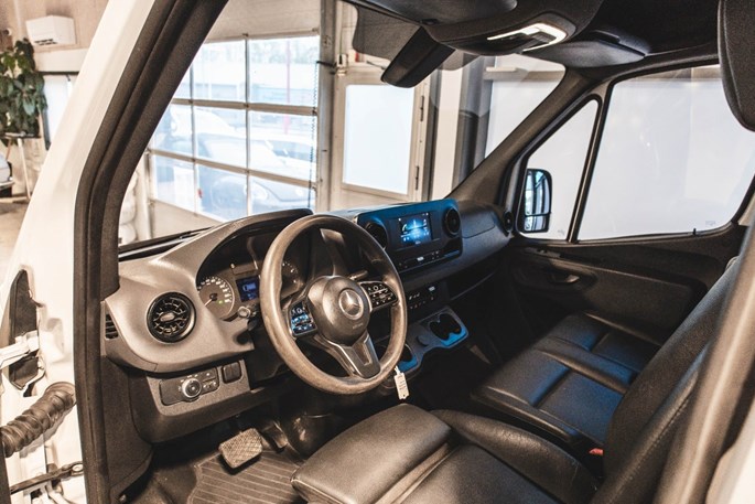 Mercedes Sprinter 317 CDi A2 Kassevogn aut. RWD