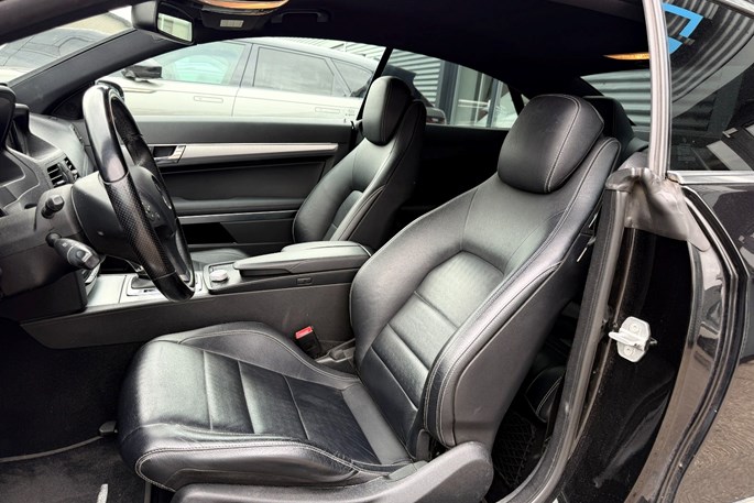 Mercedes E350 CGi Coupé aut. BE