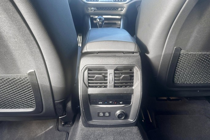 BMW 330i M-Sport aut.