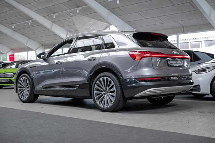 Audi E-tron Advanced quattro