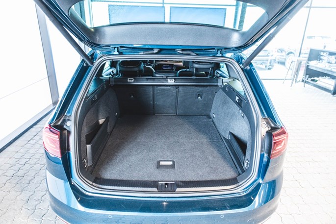 VW Passat GTE High Variant DSG