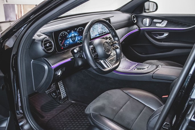 Mercedes E300 de AMG Line stc. aut.