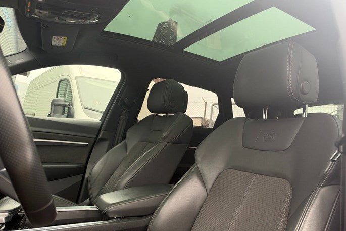 Audi e-tron S quattro