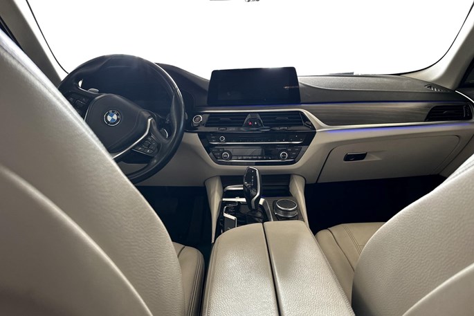 BMW 520d Touring Luxury Line aut.