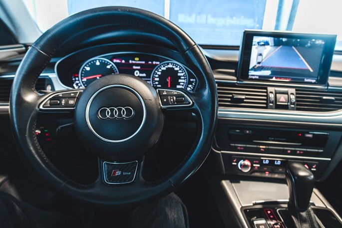 Audi A6 TDi 190 Ultra S-line Avant S-tr.