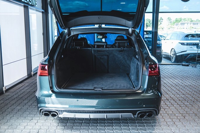 Audi S6 TFSi Avant quattro S-tr.