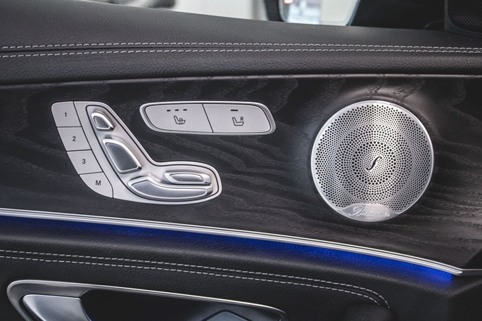 Mercedes E300 de AMG Line stc. aut.