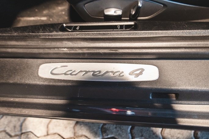 Porsche 911 Carrera 4 Coupé PDK