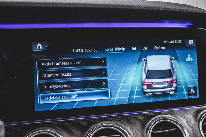 Mercedes E300 de AMG Line stc. aut.