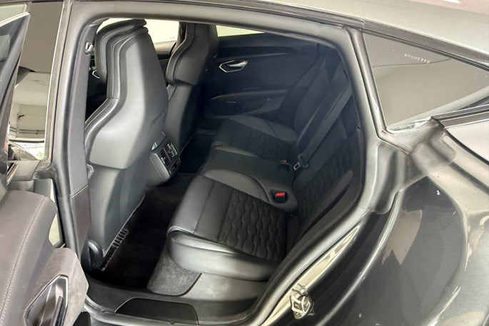 Audi e-tron GT quattro