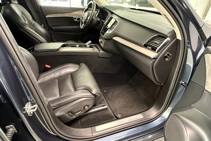 Volvo XC90 T8 ReCharge Ultimate Bright aut. AWD 7prs