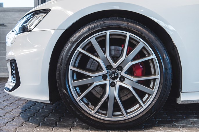 Audi A6 TFSi e S-line quattro S-tr.